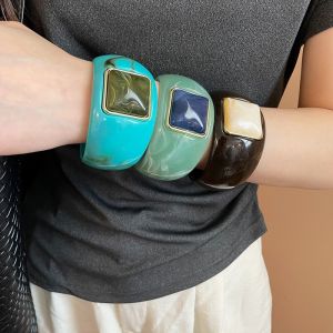 ECLK0G Smudging Acrylic Bangle Bohemian Europe American Style Retro Hand Ring Simple Minority Design Irregular Wide Bracelet Women