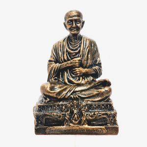 สมเด็จ พระพุฒาจารย์โต พรหมรังษี หน้าตัก 4.5 นิ้ว องค์สูง 8 นิ้ว เนื้อแร่เหล็กน้ำพี้ จากบ่อเหล็กน้ำพี้ จ.อุตรดิตถ์