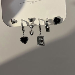 【Local Delivery】Six-piece Set Black Love Earrings 2022 New Fashion Temperament Ear Buckle Cool Girl Hoop Earrings For Women Jewelry Gift Accessories