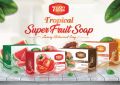 สบู่ลักกี้ เซเว่น Lucky 7 Soap  สบู่ส้ม (80g.) สูตรลับผลไม้รวม เพิ่มวิตามิน C&E หอมสดชื่น บำรุงผิวขาว ไร้สิว ฝ้า สบู่ก้อน. 