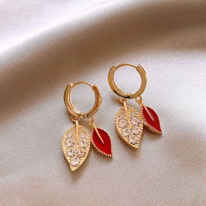 Fashionable Ring Gift 韩式超闪镶钻枫叶耳扣复古滴油安可拉红精致气质优雅重工百搭耳环