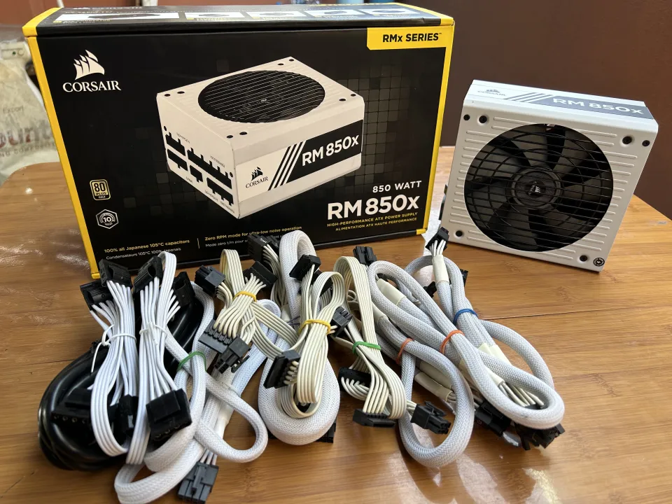 CORSAIR RM850e -2025- PC電源ユニット 850W CP-9020296-JP