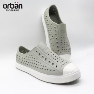 Giày Nhựa Chống Nước - Giày Lỗ Urban Siêu Nhẹ- Giày Đi Mưa  Giày Đi Biển Chất Liệu Nhựa Eva Pylon Màu Ghi - Mã SP: D922