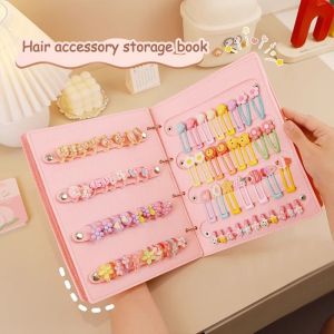 MEMGOUO ความจุขนาดใหญ่ สมุดเก็บอุปกรณ์เสริมผม แบบพับได้ ใบหลวม กระเป๋าเก็บที่คาดผม แบบพกพา ประหยัดพื้นที่ หนังสือแสดงกิ๊บติดผม สำหรับห้องเด็กผู้หญิง
