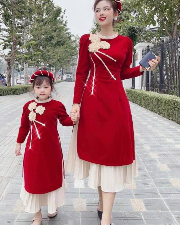 Áo Dài Cách Tân Đỏ Kết Hợp Chân Váy Xếp Li Trắng_ADT07 [Tặng kèm dây chuông  đỏ xâu trai] | Shopee Việt Nam