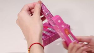 YOUNG VISION Tắc Kè Hoa 6 Son môi lấp lánh   Son môi và phấn mắt đa năng với màn hình lụa nổi màu ngọc trai