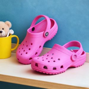 Celebrity Crocs womens and mens shoes classic style couples beach shoes outdoor sandals with random shoe charms included 10001
