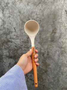 Carote Sutil/Sendok Sup/Spatula Silikon Tahan Panas Warna Putih