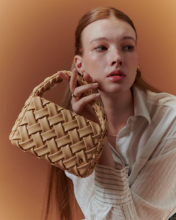 (Pre-order%20%E0%B8%9A%E0%B8%B2%E0%B8%87%E0%B8%AA%E0%B8%B5)%20Sugar%20Monday%20Mini%20Paris%20Handbag%20with%20Adjustable%20Long%20Strap%20-%20Image%205