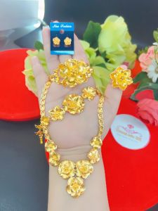 Bộ trang sức cưới chuẩn 24.k kèm hộp nhung E.136
