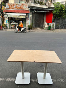 Chân bàn mặt vuông cafe thanh lý giá rẻ