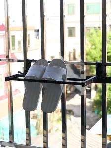 【eoxjk】Balkoni eskopik pakaian penyangkut senjata abadi Anti kecurian tingkap penghadang vikare luar lipatan tingkap kuilt Bar tingkap ambang luar bilik cangkuk rak pakaian pengeringan rak d12