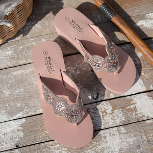 [Free Shipping] Plus-Size Rhinestone Flip-Flops For Women New Summer Style Thick-Soled Vacation Wedge Beach Sandals