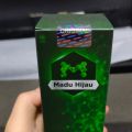 Madu Hijau Herbal Untuk Bantu Atasi asam lambung dan maag 210gr logo M. 