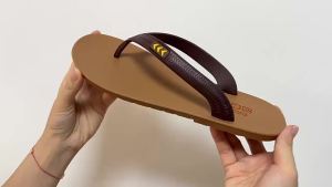 New MenS Flip-Flops With Rubber Sole Indoor Non-Slip Soft Sole Suitable For Home And Outdoor Use Breathable And Durable Summer Beach Sandals