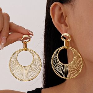 CICI ประณีตประณีตประณีต ต่างหูโลหะเรียบง่าย มีเท็กซ์เจอร์ กลวงออก หยดต่างหูรูปทรงเรขาคณิต สีทึบทึบ ผ้าทอทอ Eardrop พูดเกินจริง สำหรับผู้หญิง