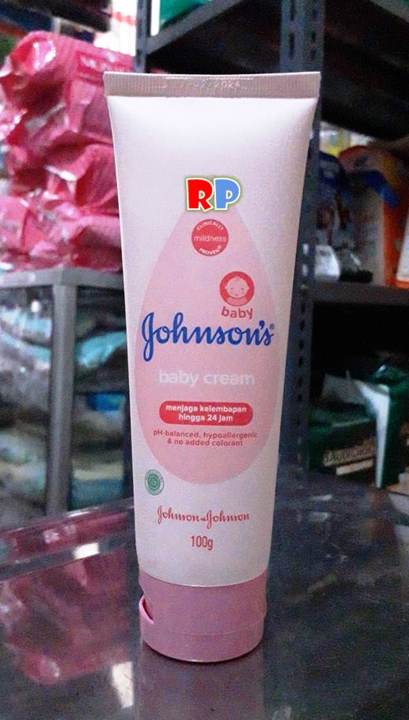 PELEMBAB KULIT BAYI JOHNSON BABY LOTION CREAM (100 GR) Lazada