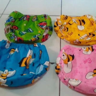 Clodi Popok Cuci Ulang Motif Celana