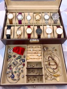 Hộp Đựng Đồng Hồ Trang Sức Và Mắt Kính 2 Tầng SAIKE Mã S223 Màu Nâu