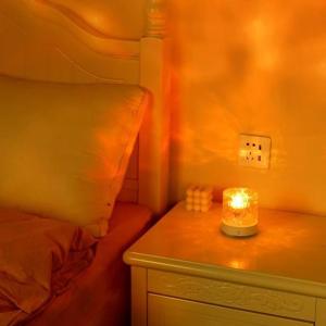 Dimmable Charging Desktop Night Lamps 16 Colors Decorative Led Desk Lamps Bedroom Bedside Lighting Decoration Enduring