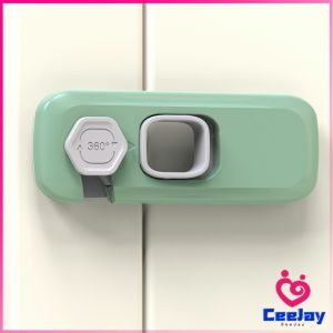 CeeJay ล็อคนิรภัยสี่เหลี่ยม ตัวล็อคประตูตู้เย็น ราคาต่อ 1 ชิ้น  ตัวล็อคที่ป้องกันไม่ให้เด็กเปิดลิ้นชัก safety lock มีสินค้าพร้อมส่ง