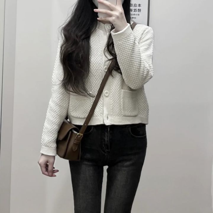 Outfit Uniqlo Grey Jeans Can Uniqlo Turn This Fashion Powerhouse