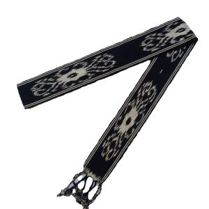 Kain Tenun Ikat Kepala Etnik Dayak Toraja Lombok Motif Cumi