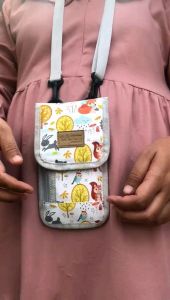 Tas Selempang Hp tipe perekat/tas hp corak dan polos model baru