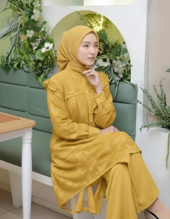 New%20One%20Set%20Tunik%20Naeva%20Baju%20Setelan%20Wanita%20Atasan%20Tunik%20Brokat%20Celana%20Kulot%20Polos%20Kekinian%20-%20Image%207