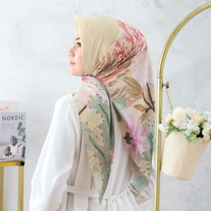 Mevrouw Hijab KARANG 110x110 Ultrafine Lasercut