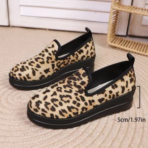 Free Shipping Plus-Size Slip-On Wedge Heels For Women New Autumn Collection Round-Toe Fashionable And Casual Flats