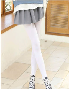 Quần Tất Màu Trắng Với Thiết Kế Thoáng Mát Cùng Chất Liệu Mềm Mại Thoáng Khí Chị Em Phối Đồ CỰC KÌ Dễ Dàng
