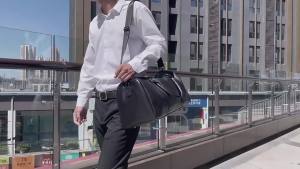 New men’s travel bag minimalist gym bag with a separate shoe compartment stylish tote bag large capacity men’s shoulder bag/crossbody bag