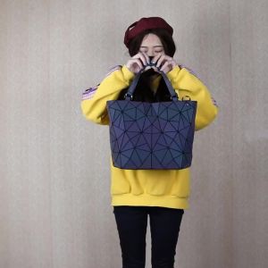Womens geometric diamond-shaped luminous Japanese three-piece bag set pu Bucket bag shoulder bag crossbody bag chain light luxury