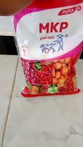 Pupuk Pemacu Bunga dan Buah MKP Pak Tani Kemasan 1 Kg