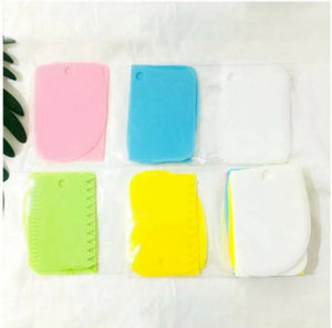 PROMO PROMO Scraper Kue Plastik 3 in 1 / Pisau Plastik Pemotong Adonan / ALAT DEKOR BUTTER CREAM