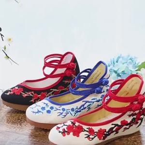High-Heeled Shoes Embroidered Cloth Shoes WomenS Embroidered Shoes Spring And Autumn Vintage Style With Buckle And Rubber Sole