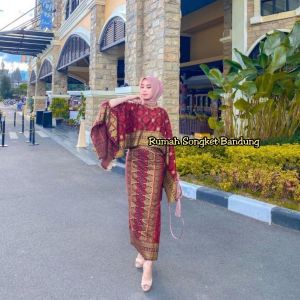 (BISA COD)SETELAN ATASAN( MODEL KELELAWAR) DAN ROK BATWING MOTIF SONGKET PRINTING BUKAN TENUN YA CEWEK SAJA DAPET BAJU TUNIK DAN ROK SPAN BATIK JUPRI ( ADA COUPLE DAN SERAGAM DI FOTO PRODUK LAINNYA YA) GALLERYKEBAYA RUMAH SONGKET BANDUNG GAUNHIJABSALE