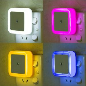 Đèn ngủ hình vuông LED tự động cảm biến ánh sáng trang trí cầu thang/ nhà tắm / phòng ngủ đa năng.