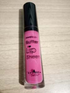 Italia deluxe Butter Lip Sheen super moisturizing with shea butter oil& vitamin E