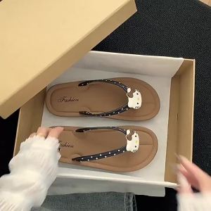 [Free Shipping] 2026 New Summer Non-Slip Polka Dot Flip-Flops for Women Fashionable Flat-Soled Flattering for the Skin Suitable for Outdoor Wear Vacation and Beach