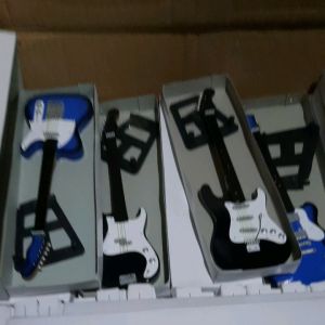 Miniatur Gitar Elektrik Model Fender Miniatur Gitar Listrik Murah Pjg. 25 cm Bahan Kayu Kwalitas Oke