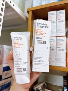 Kem Chống Nắng Invisible Shield EX Kiềm Dầu Nâng Tông 40ml