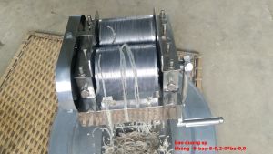 Máy thái bì heo quay tay máy khung inox lô thép sợi sâu 25ly