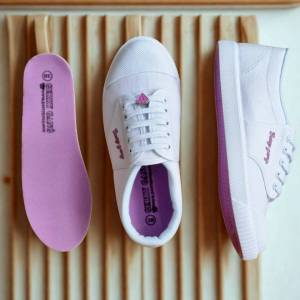 รองเท้านักเรียน GERRY GANG สีขาวล้วน ลายคุโรมิ พื้นม่วง(VL888) รุ่นใหม่ล่าสุด! น่ารักเกินต้าน! ✨