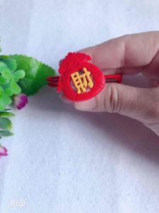 Ready Stock Fashion Kids Acrylic New Year Cartoon Hair Ties Light Hair Accessories时尚儿童新年亚克力亮粉毛绒头绳祝福语发圈发绑发饰头饰