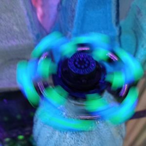 Spinner Robot Glow In The Dark 夜光指尖陀螺
