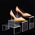 Kệ mica trưng bày sản phẩm kệ mica chữ U, Kệ mica trưng bày sản phẩm. 