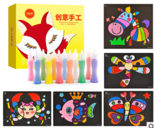 เป็นชุดทรายระบายสี 24แผ่น ระบายสีทราย ของเล่นศิลปะ มอนเตสซอรี่ การพัฒนาฝึกสมาธิ แก้ติดมือถือ ได้รับความนิยมมากขึ้นในรูปแบบของ Montessori สำหรับเด็ก