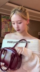 [Reday stock]VT COSMETICS PDRN  Essence Stick PDRN  Collagen Multi Anti-Wrinkle Stick  All-in-one Eye and Neck Care  Luminous Makeup Base and Facial Treatment Cream  Abundance  Fine Lines (0.3  Ounce )